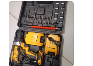 Foto compartilhada de comprador mostrando a parafusadeira ou acessório do mesmo modelo